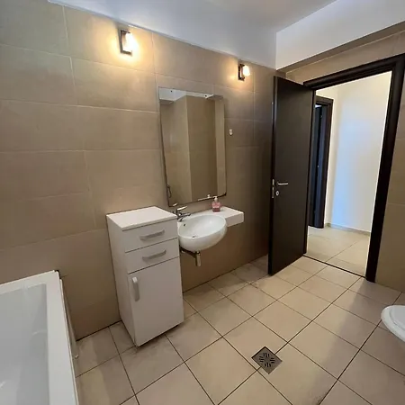 Apartment Lake Boutique - 2 Camere, Etaj 2, Zona Vega *